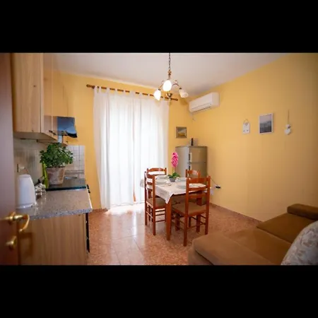 Apartment Excellent Location At Scanderbeg Square Tirana